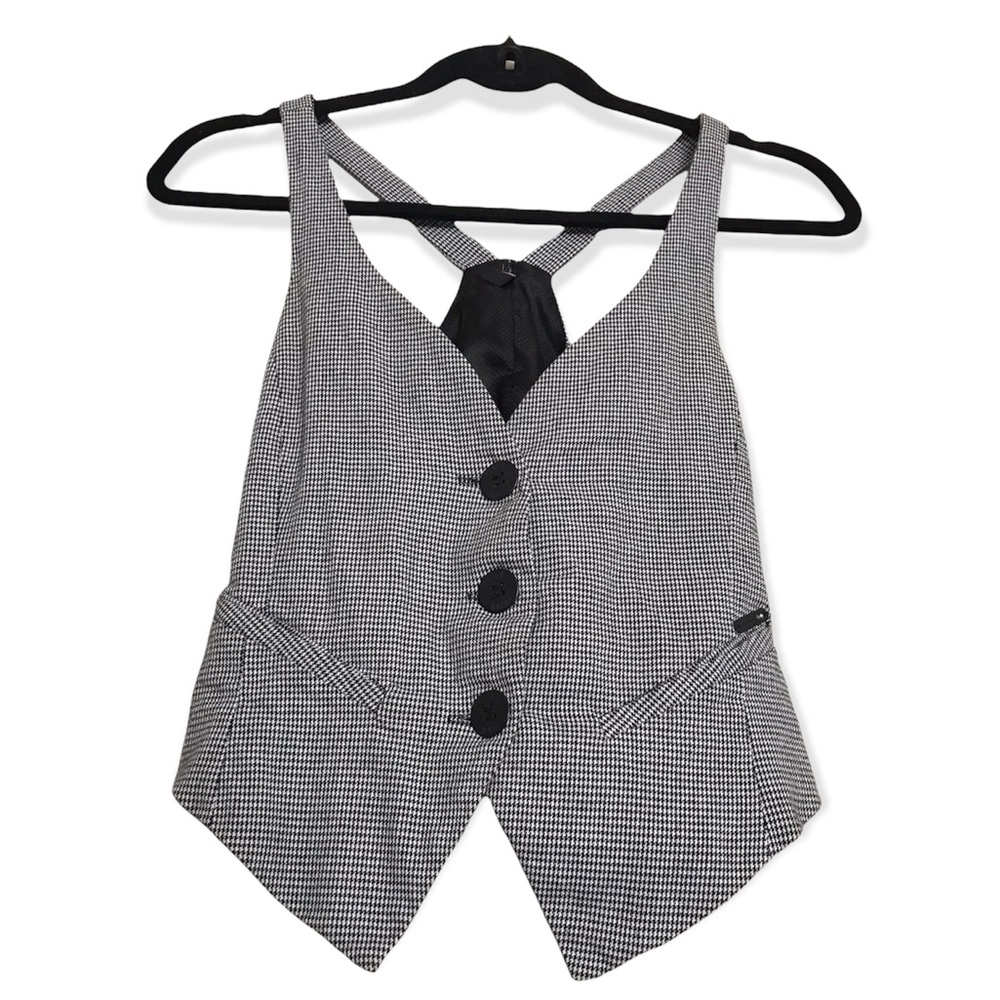 Vest - Picture 3 of 4